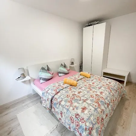 شقة Nona Nina